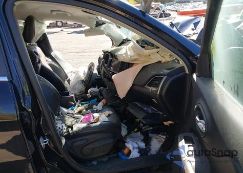 2020 Jeep Cherokee Latitude Plus 4X4 from USA, damaged, VIN 1C4PJMLB3LD545638